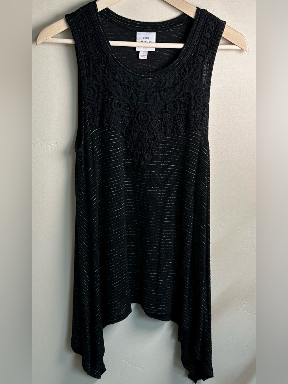 Knox Rose Women’s Large Black Lace Yoke Sleeveless Tank – Boho Crochet Detail